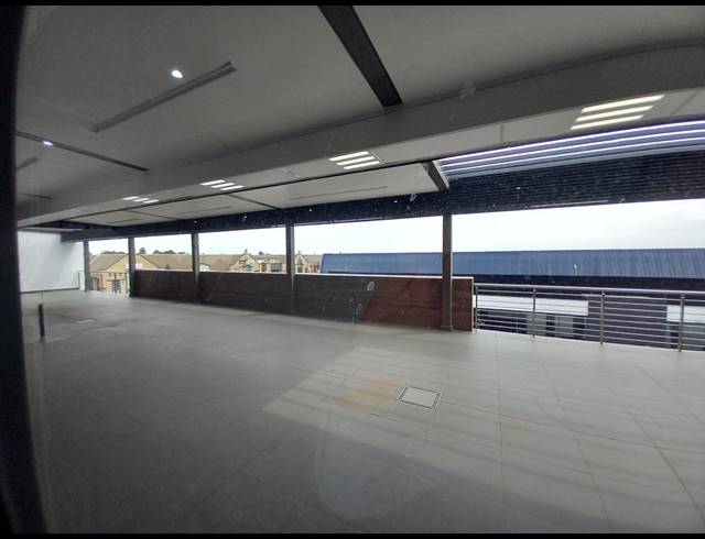 2,501M² OFFICE TO LET IN BRYANSTON